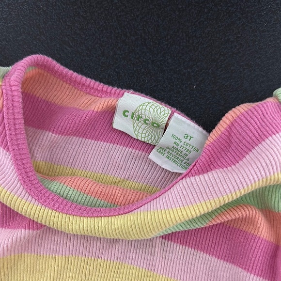 Circo Vibrant Short Sleeve Tee 90’s vintage - Picture 2 of 2